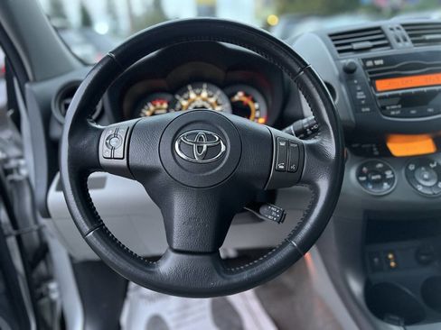 Used 2010 Toyota RAV4 Limited image 19