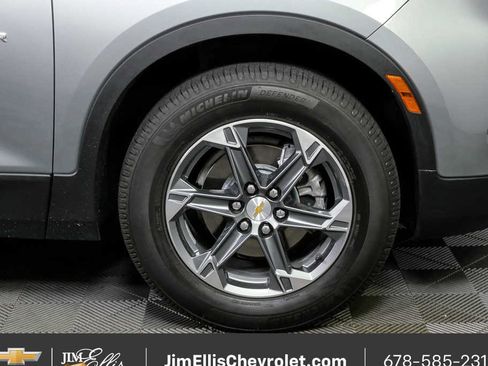 Certified 2025 Chevrolet Blazer LT image 35