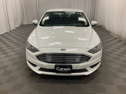 Used 2017 Ford Fusion SE image 5