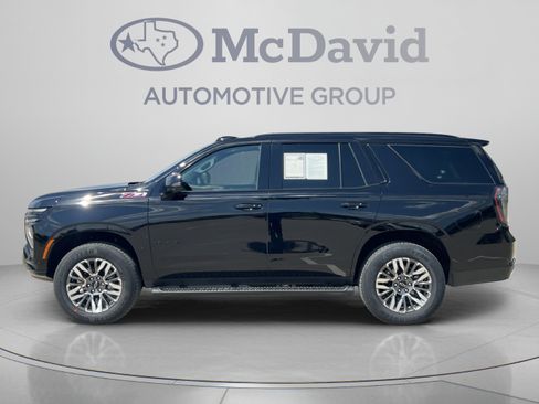 Used 2025 Chevrolet Tahoe Z71 w/ Comfort Package AWD/4WD image 4