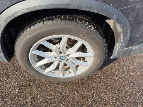 Used 2019 BMW X5 xDrive40i w/ Premium Package 2 image 8