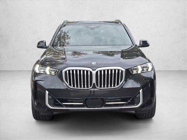 Certified 2026 BMW X5 xDrive40i w/ Climate Comfort Package AWD/4WD image 2