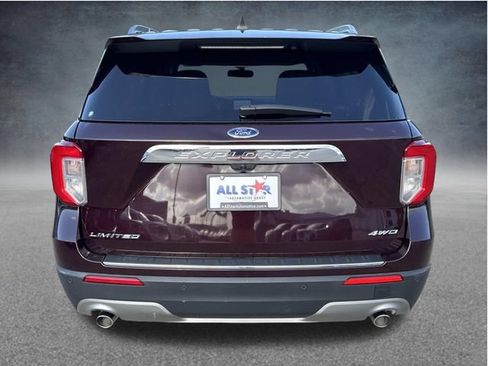 Used 2023 Ford Explorer Limited w/ Equipment Group 301A AWD/4WD image 7
