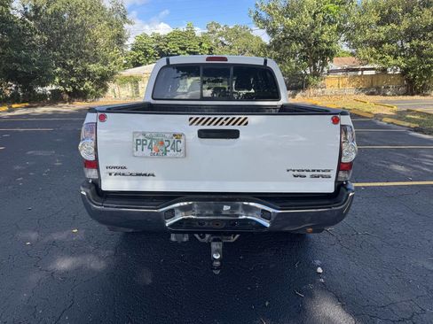 Used 2011 Toyota Tacoma PreRunner image 5