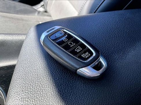 Used 2023 Hyundai Elantra Limited w/ Cargo Package image 34