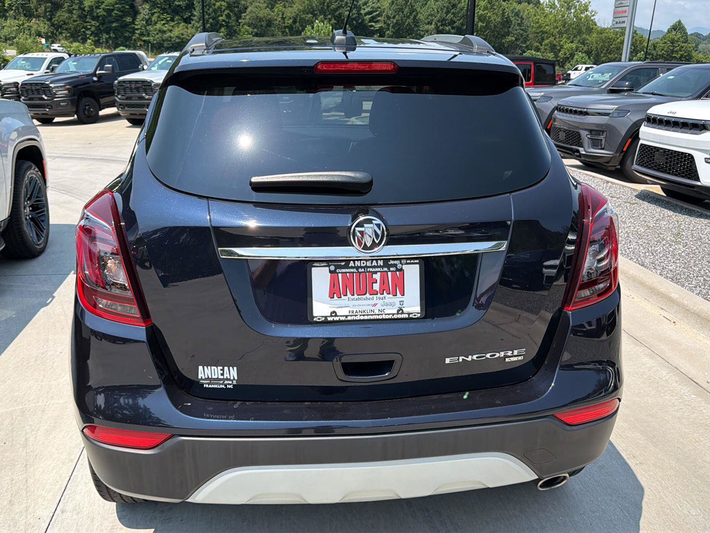 Used 2022 Buick Encore Preferred w/ Safety Package AWD/4WD image 3