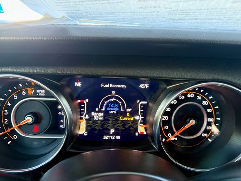 Used 2022 Jeep Gladiator Overland w/ Popular Equipment Package image 28