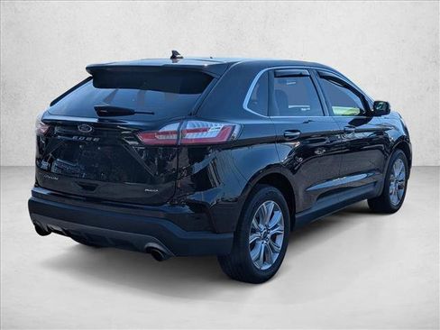 Used 2023 Ford Edge Titanium image 5