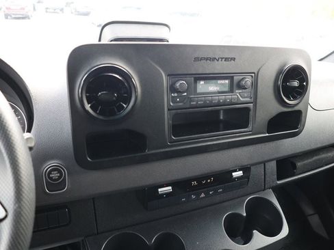 Used 2025 Mercedes-Benz Sprinter 2500 image 16