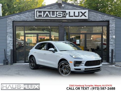 Used 2019 Porsche Macan AWD/4WD image 1