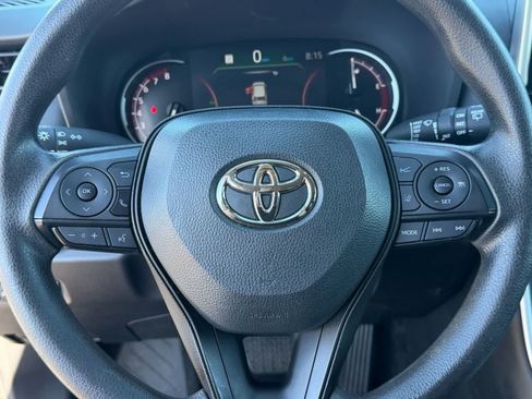 Used 2024 Toyota RAV4 XLE FWD image 10