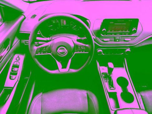 Used 2022 Nissan Altima 2.5 S FWD image 16