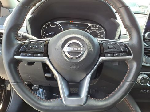 Used 2023 Nissan Altima 2.5 SR FWD image 23