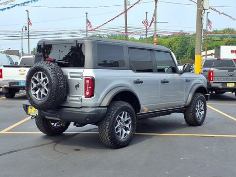 Used 2023 Ford Bronco Badlands AWD/4WD image 2