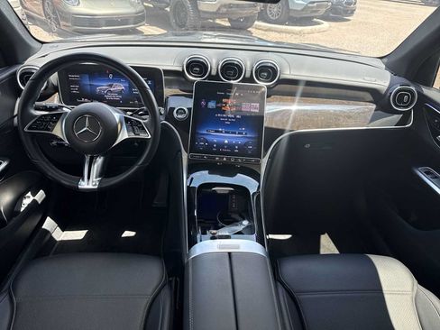Used 2025 Mercedes-Benz GLC 300 image 15