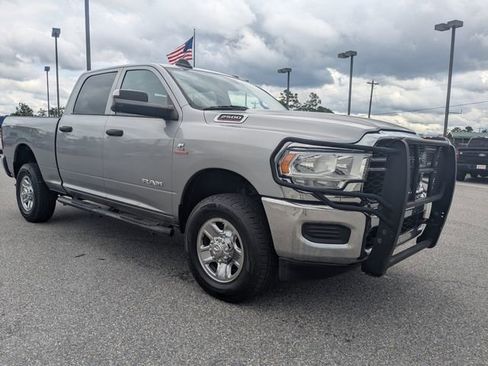 Used 2021 RAM 2500 Tradesman w/ Chrome Appearance Group AWD/4WD image 2