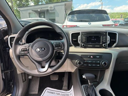 Used 2017 Kia Sportage LX AWD/4WD image 22