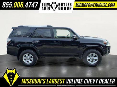 Used 2023 Toyota 4Runner SR5 Premium w/ Moonroof Package image 10