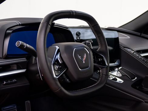 Used 2023 Chevrolet Corvette Stingray Preferred Conv w/ 2LT RWD image 10