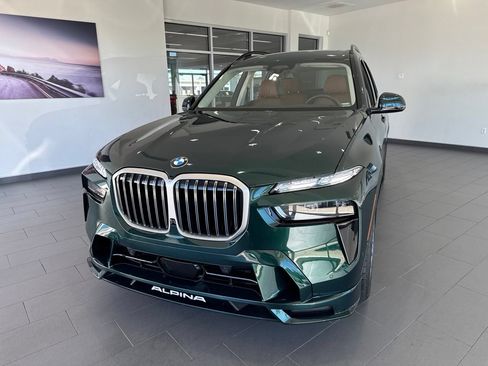 Used 2026 BMW ALPINA XB7 AWD/4WD image 3