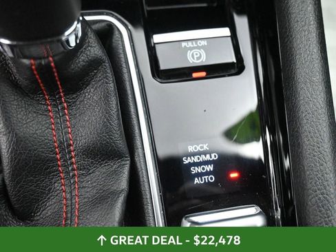 Used 2025 Jeep Compass Trailhawk w/ Trailer Tow Group image 32