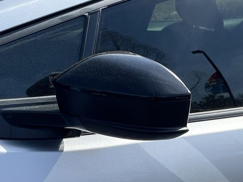 Used 2023 Toyota Prius XLE image 30