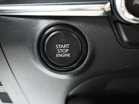 Used 2020 MAZDA MAZDA3 AWD Hatchback w/ Preferred Pkg image 18