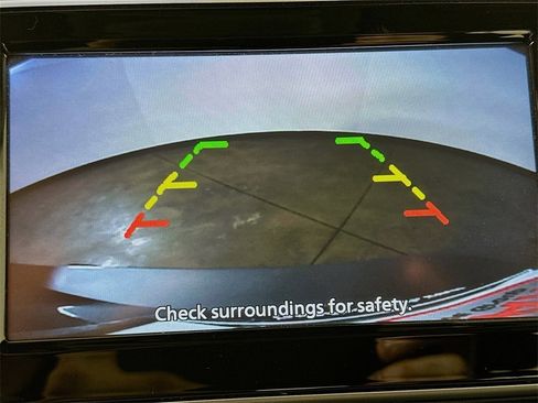 Used 2023 Nissan Versa S w/ Trunk Package image 9