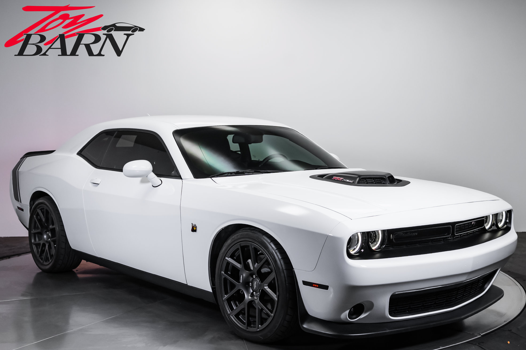 Used 2018 Dodge Challenger R/T Scat Pack RWD image 7