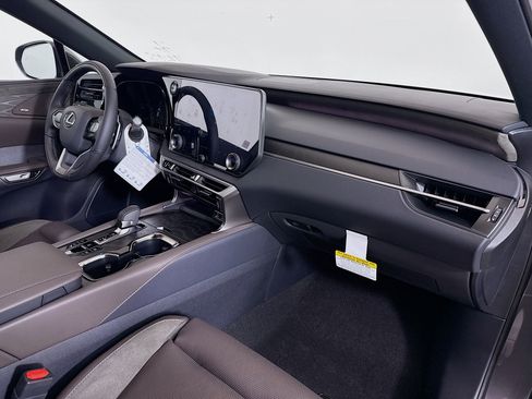 New 2026 Lexus RX 450h AWD w/ Convenience Package image 28
