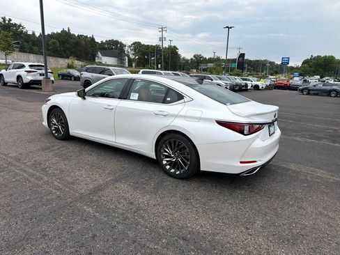 Certified 2025 Lexus ES 350 Ultra Luxury w/ Accessory Package (Z2) FWD image 36
