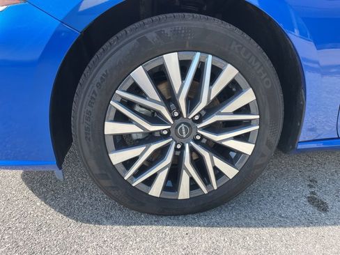 Used 2025 Nissan Altima 2.5 SV image 53