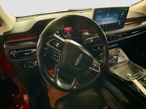 Used 2021 Lincoln Nautilus Reserve w/ Equipment Group 202A image 12