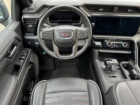 Used 2024 GMC Sierra 1500 AT4X image 15