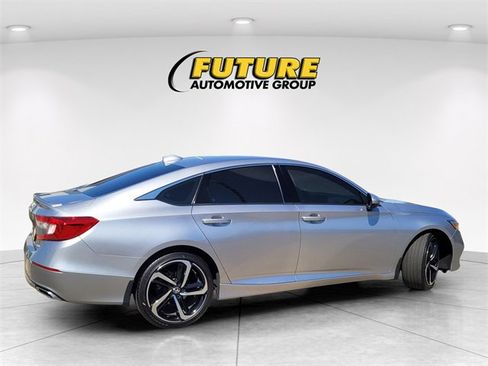 Used 2020 Honda Accord Sport image 3