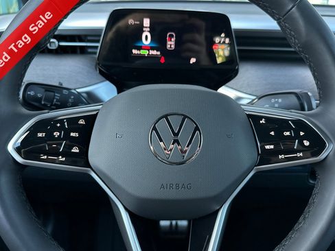 New 2025 Volkswagen ID. Buzz Pro S RWD image 23