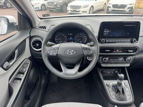 Used 2023 Hyundai Kona SEL w/ Convenience Package image 11