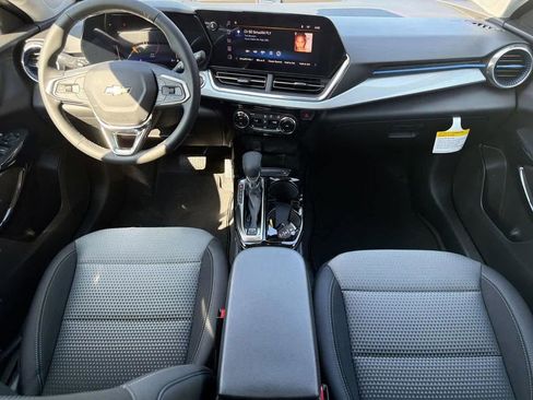 New 2026 Chevrolet Trax LT w/ Driver Confidence Package FWD image 10