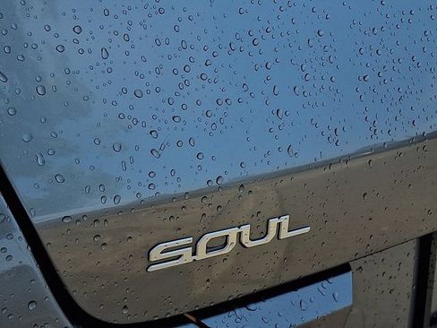 Certified 2023 Kia Soul S FWD image 32