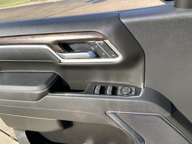 Used 2025 GMC Sierra 1500 SLT AWD/4WD image 48