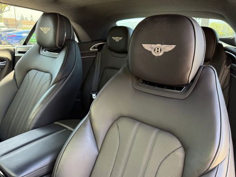 Used 2021 Bentley Continental GT image 28