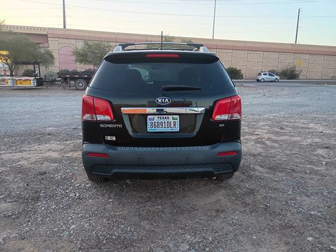 Used 2012 Kia Sorento EX FWD image 4