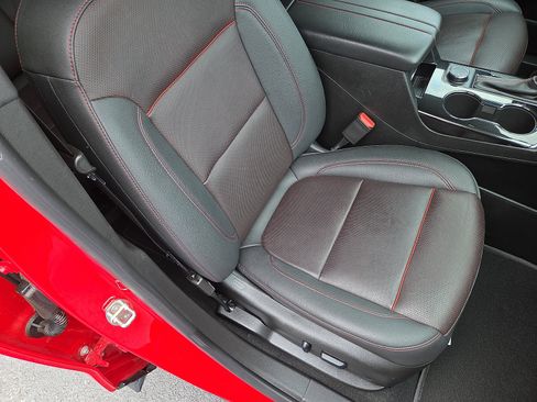 Certified 2023 Chevrolet Blazer RS w/ Driver Confidence II Package image 16