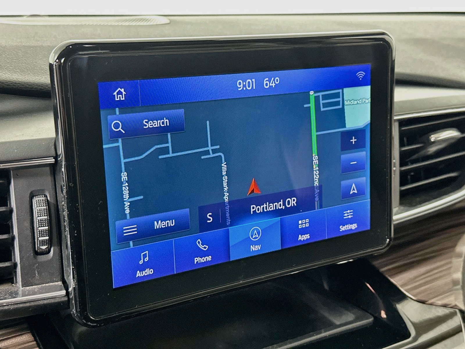 Used 2021 Ford Explorer Limited w/ Equipment Group 301A AWD/4WD image 14