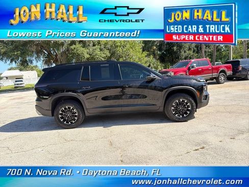 Used 2025 Chevrolet Traverse Z71 w/ Driver Confidence Package AWD/4WD image 13