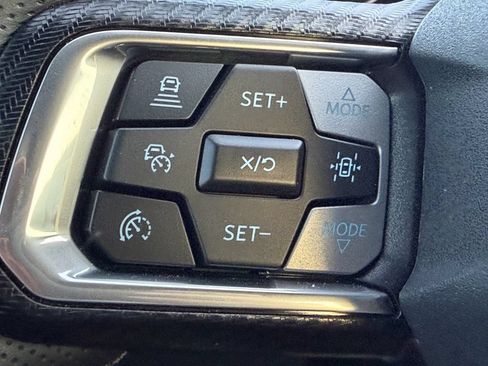Used 2025 Ford Mustang Premium RWD image 27