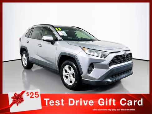 Used 2019 Toyota RAV4 XLE image 1