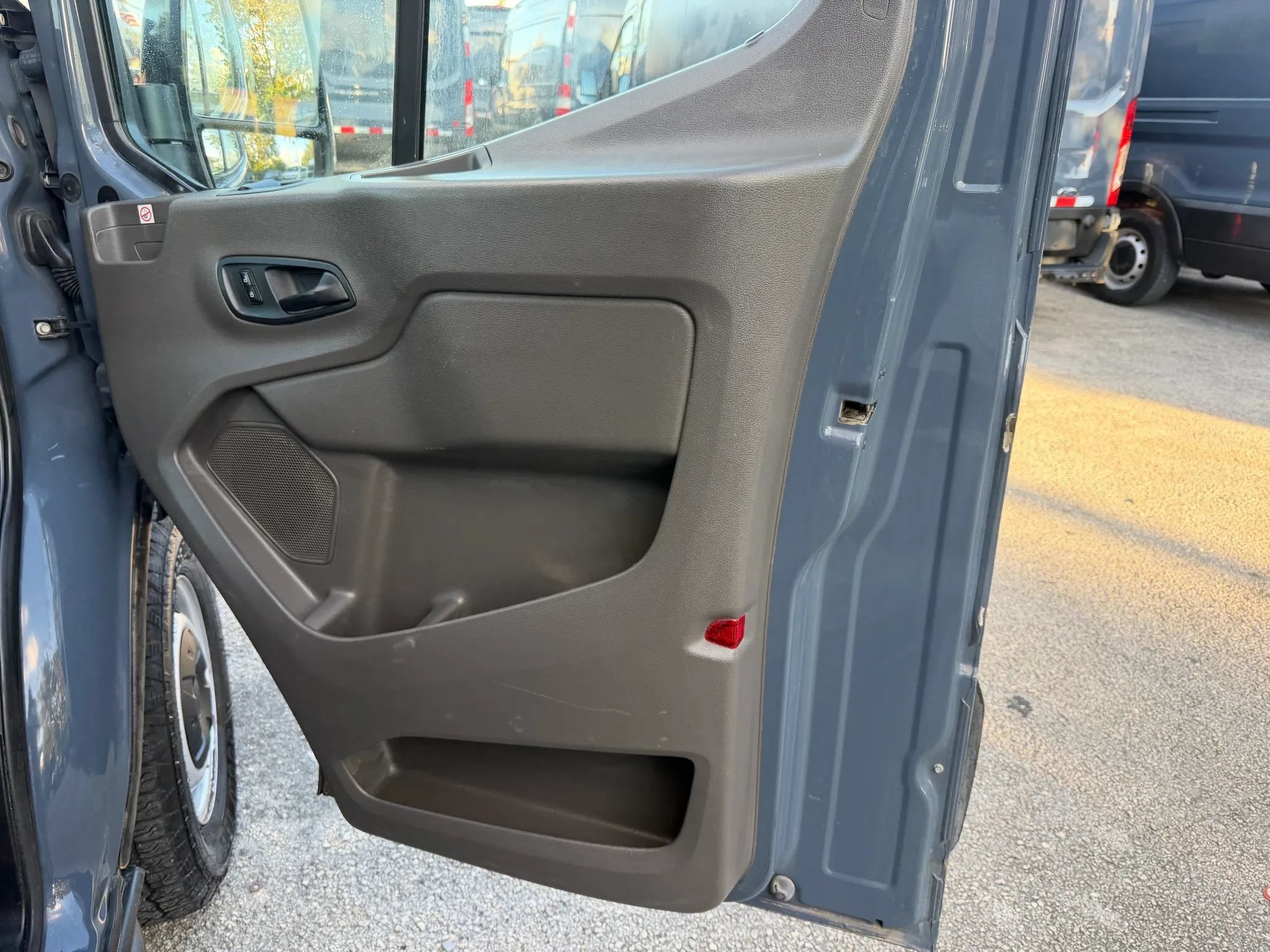 Used 2020 Ford Transit 250 148 High Roof Extended RWD image 14