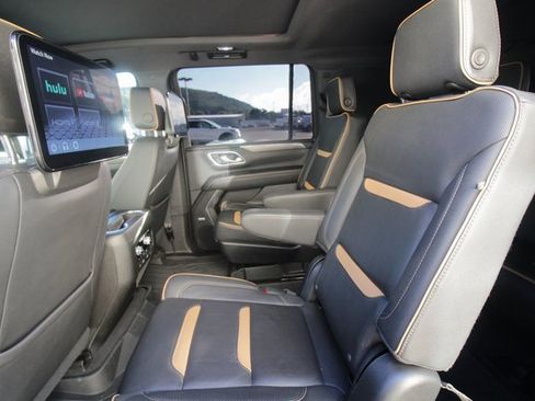 Used 2023 GMC Yukon XL AT4 w/ Technology Package image 35