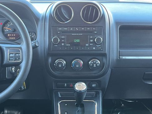 Used 2016 Jeep Patriot Sport image 22